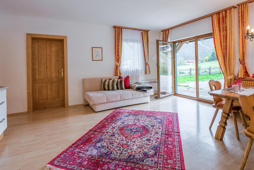 Apartmán Feriendorf Oberhof Flachau Pokoj fotografie